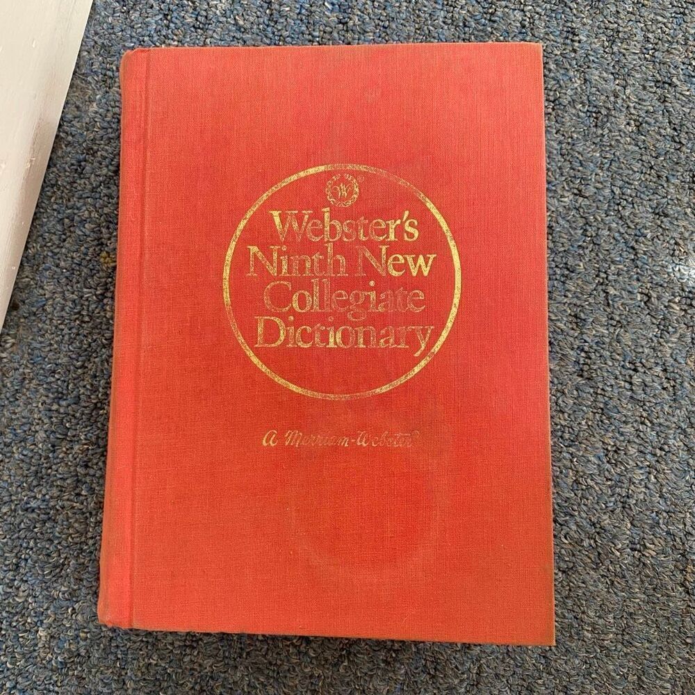 Websters vintage nineth new collegiate dictionary 1984